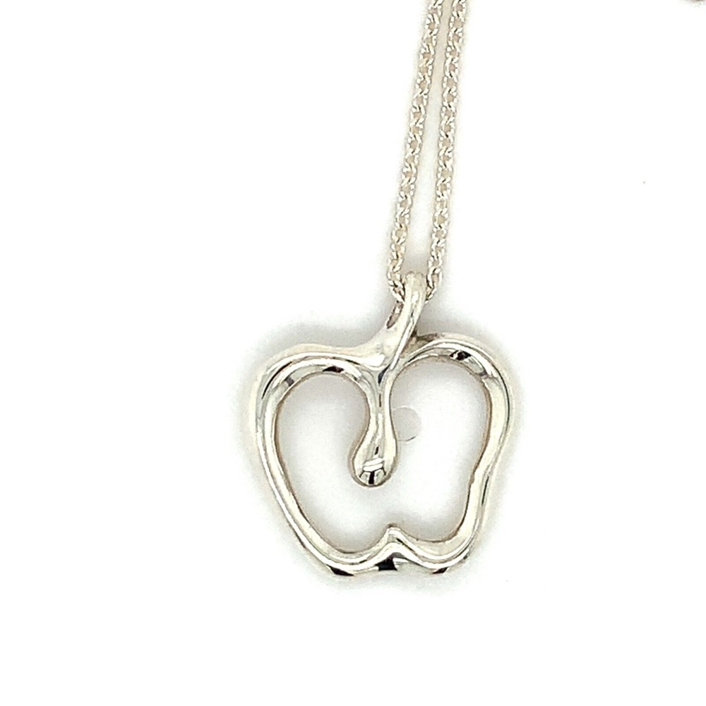 Elsa Peretti Tiffany & Co 925 Sterling Silver Apple Shape Pendant W/ 16" Chain